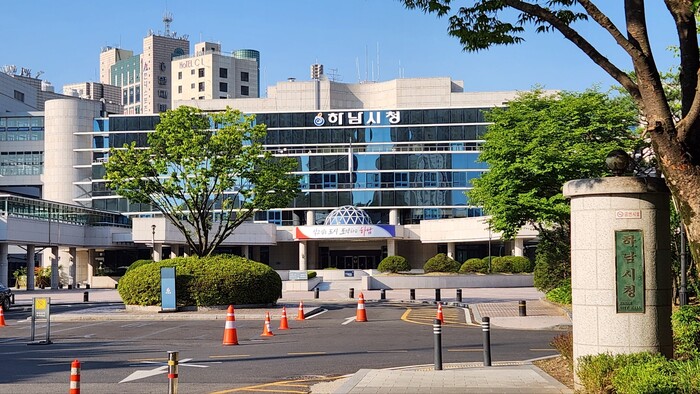 ㈜꿈꾸는 치과 그룹, 하남시에 칫솔 ...