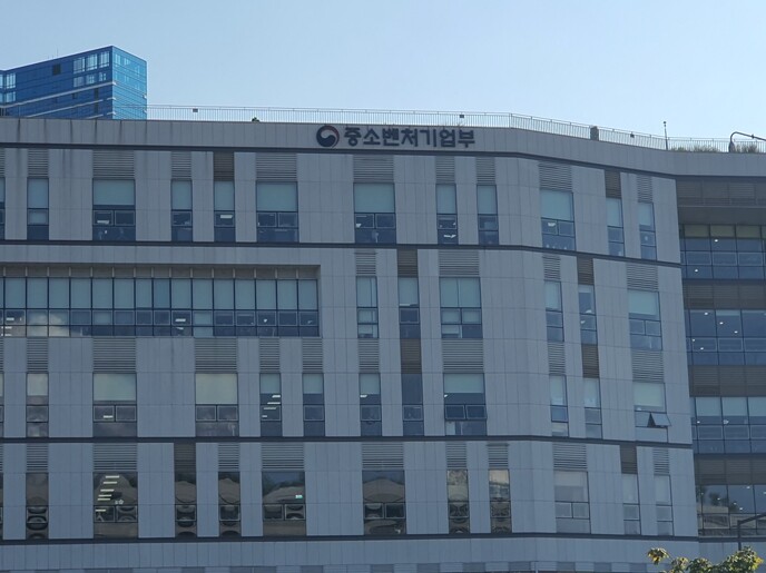 중소벤처기업부, 전통시장 K-푸드, ...