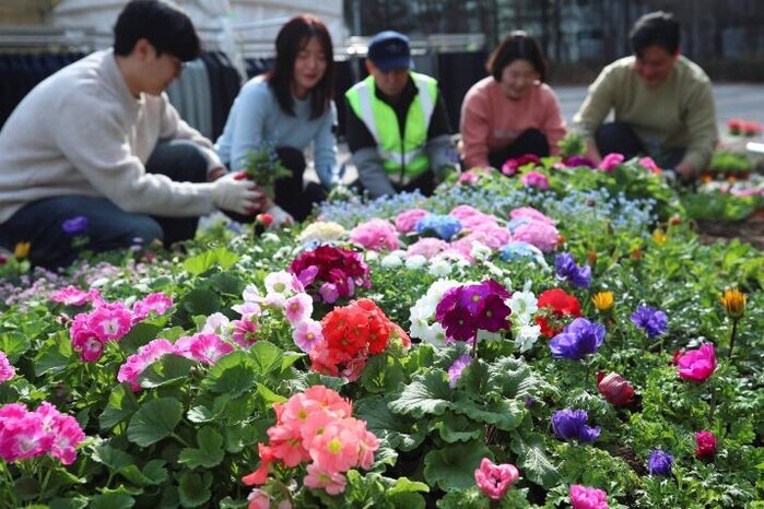 정원도시 성동구, 왕십리 광장 봄꽃화...