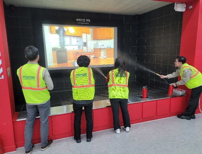 가상현실(VR)로 배우는 안전…강동구...