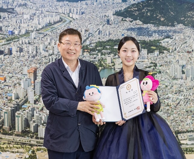 가야금 선율로 대중을 사로잡은 30만...