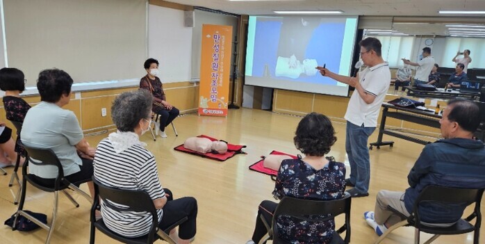 강동구, 어린이와 어르신에게도 심폐소...