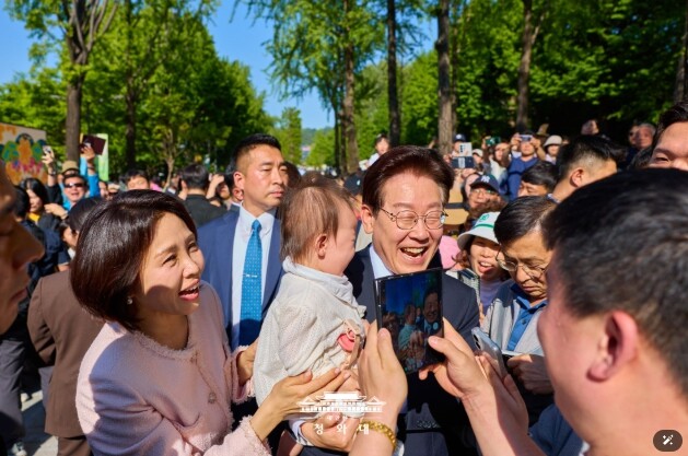 이재명 대통령 부부, 서울 어린이대공...